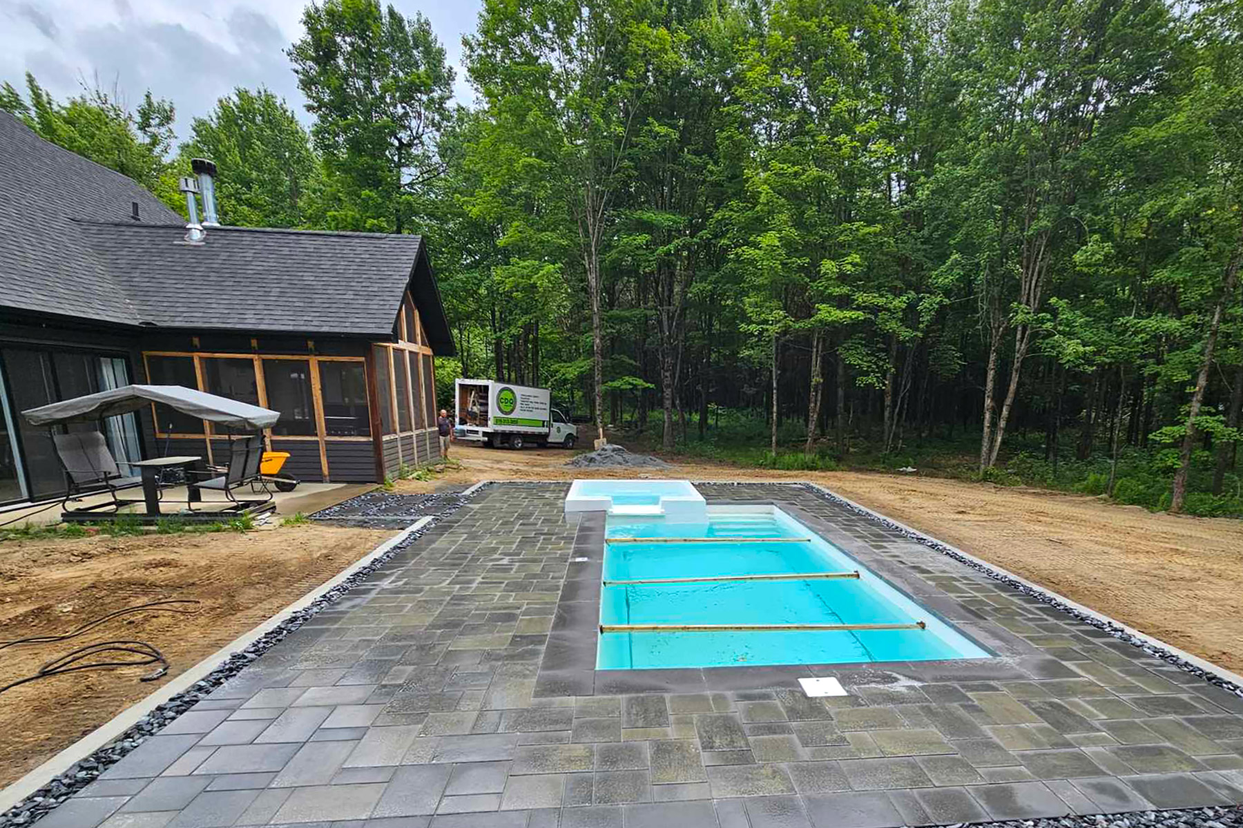Installation de piscine creusée Drummondville